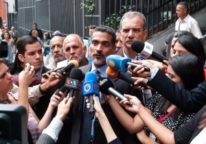 Juan Carlos Gutiérrez: Leopoldo López volvió a arresto domiciliario por presión internacional