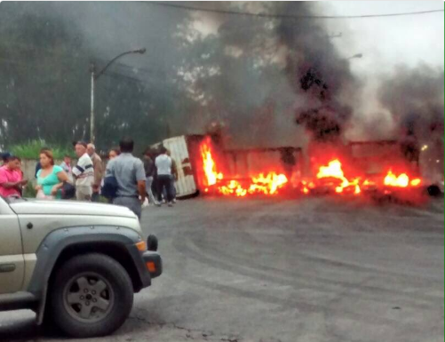 Cerraron paso en San Diego de los Altos por protesta #17May