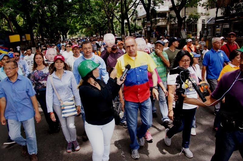 Diputado Blanco: Seguiremos en la calle por un país de evolución y no de violencia