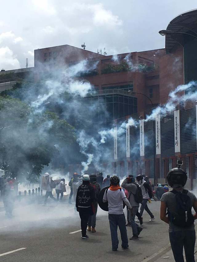 GNB reprimió a opositores en Bello Monte. Foto: esteninf Olivares / @esteninf