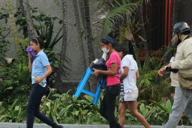 Estragos tras la brutal represión en Altamira este #14Jun/Foto: Régulo Gómez 