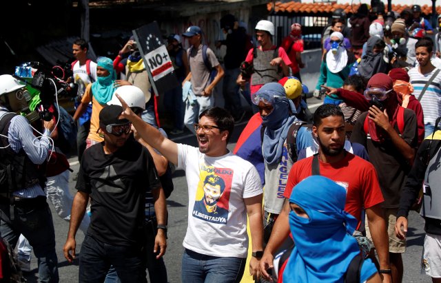 El primer vicepresidente de la AN, diputado, Freddy Guevara asistió a la movilización en Caracas. REUTERS/Carlos Garcia Rawlins