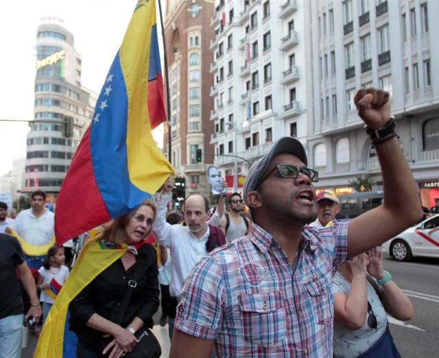 Venezolanos en Madrid podrán participar en la consulta soberana. Foto: EFE