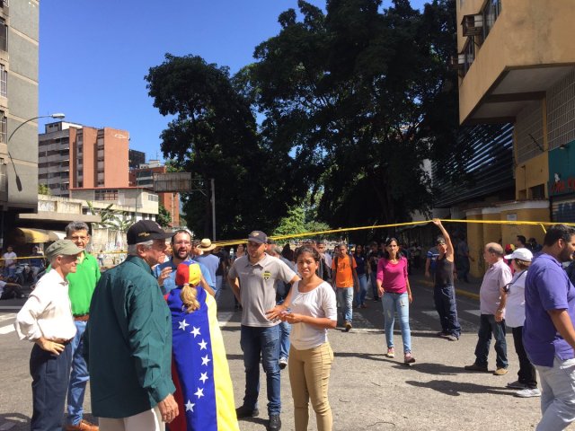 Foto: En la avenida Rómulo Gallegos de Caracas se manifestó durante el trancazo / Cortesía 