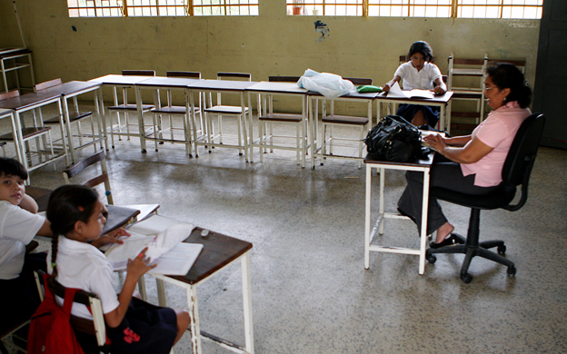 Suspenden las clases en un liceo de Mérida tras sismo