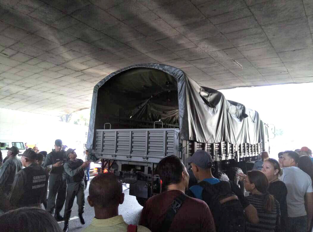 En Vargas los camiones de la GNB tampoco funcionan como transporte público