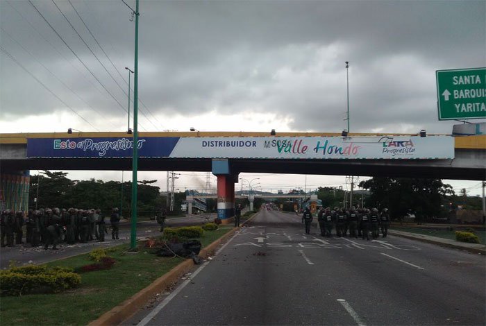 Reportan al menos 4 heridos de bala durante represión en Cabudare #10Jul