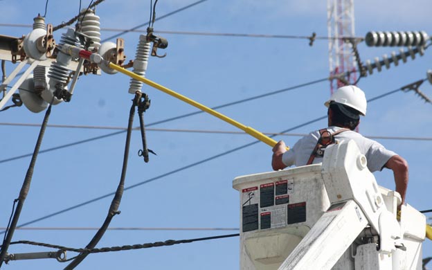 Falla eléctrica deja al Zulia a oscuras