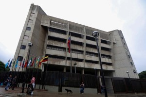 Enorme retardo procesal en Venezuela obligó al TSJ a crear una sala especial que conecta tribunales con cárceles