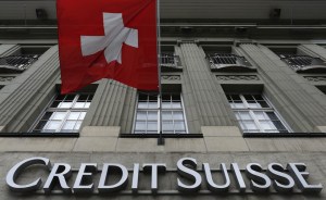 Las acciones de Credit Suisse se desploman como consecuencia de venta a UBS