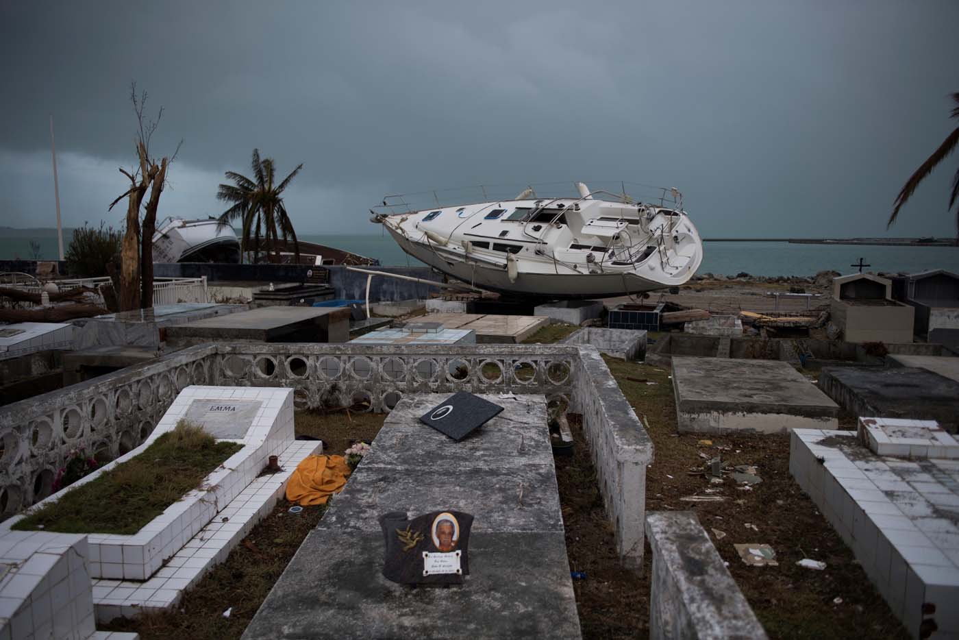 San Martín y San Bartolomé, ya devastadas, en alerta máxima por huracán José (fotos)