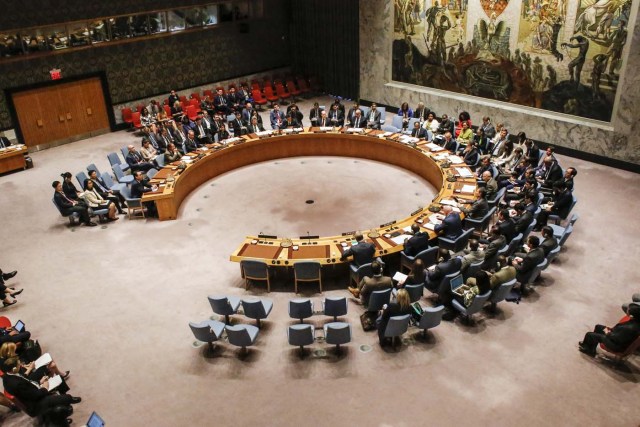 Members of the UN Security Council attends a meeting over North Korea's new sanctions on September 11, 2017 at the UN Headquarters in New York. / AFP PHOTO / KENA BETANCUR