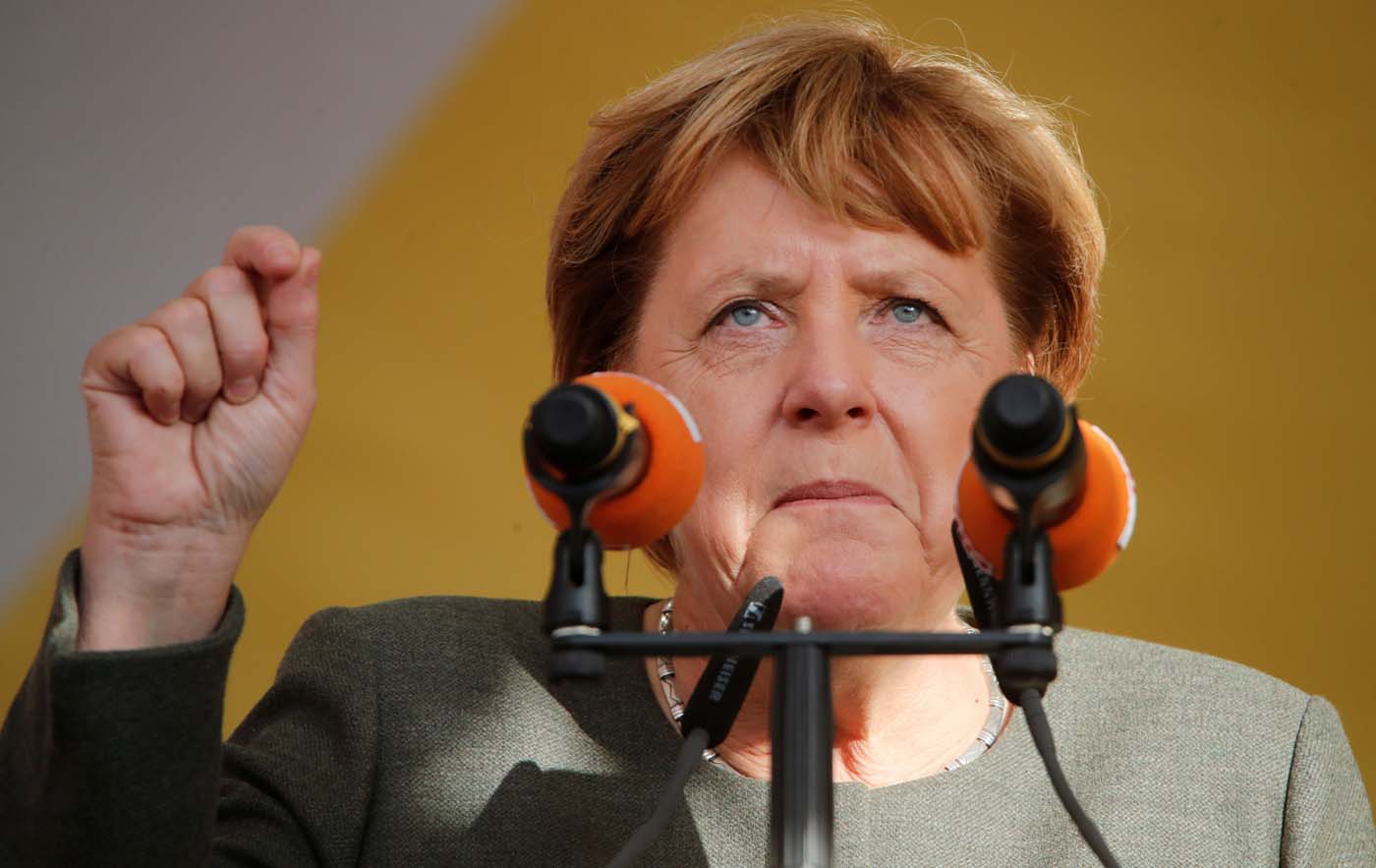 Angela Merkel quiere endurecer la lucha contra los neonazis