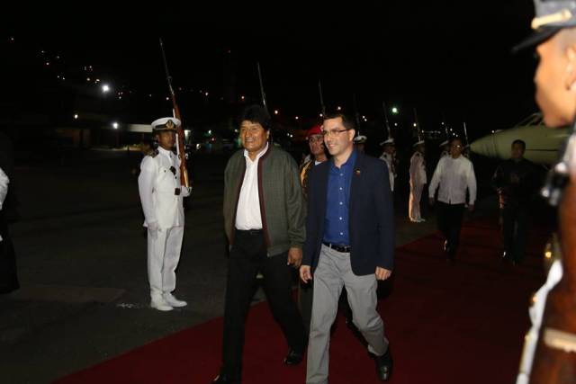 Foto: Presidente Evo Morales llegó a Venezuela para participar en Jornada Todos Somos Venezuela / Jorge Arreaza 