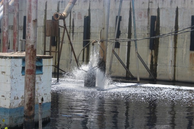 Bombas extractoras de aguas negras / Foto: Mildred Manrique, 800Noticias