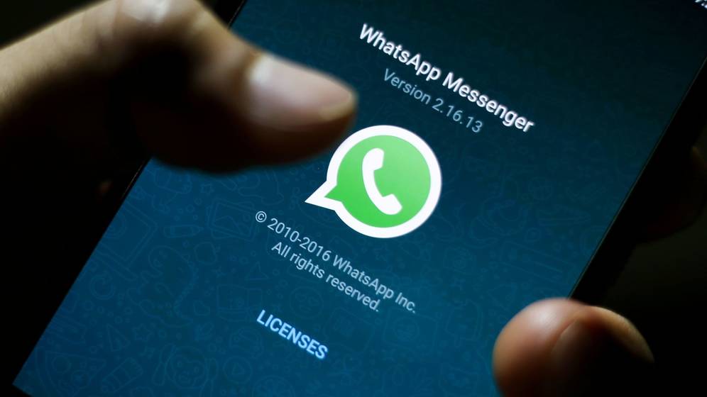 El truco para eliminar mensajes de WhatsApp y evadir la regla de los siete minutos