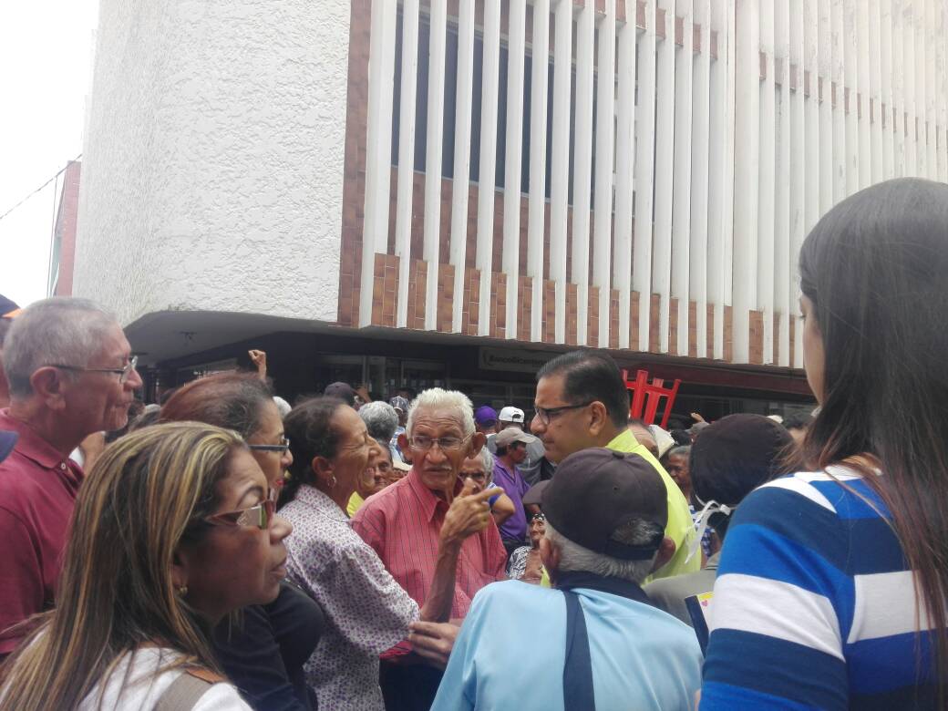 Juan Carlos Fernández: Nuestros pensionados son sometidos a una tragedia