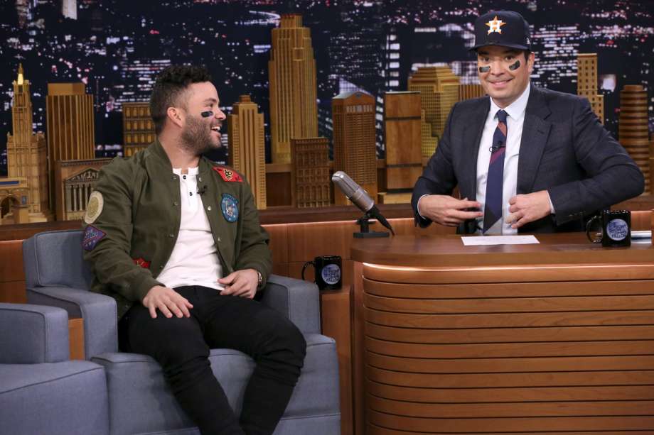 Así fue recibido José Altuve en el programa de Jimmy Fallon (Fotos)