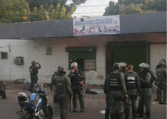 La Navidad cerró con militarización y saqueos en Ciudad Bolívar