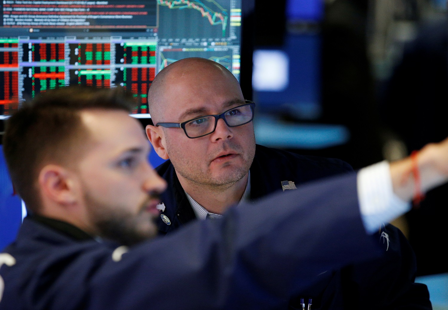 Wall Street vuelve a caer arrastrada por tecnológicas