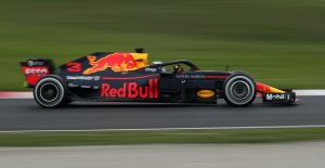 Ricciardo (Red Bull) es el más rápido a mitad de la primera jornada de pretemporada