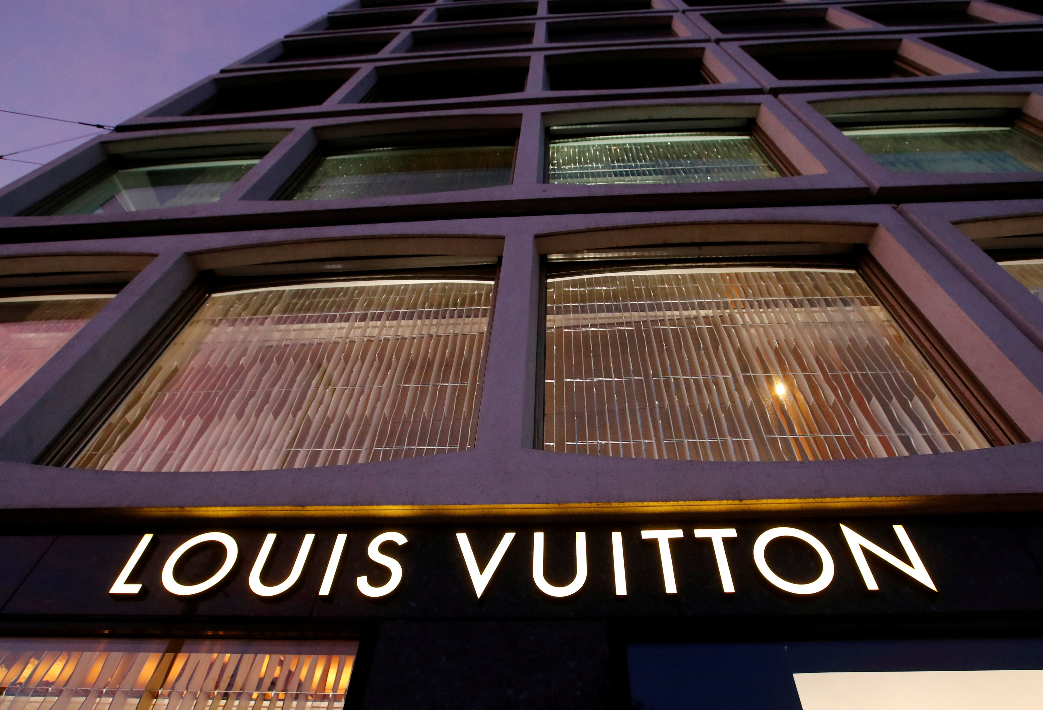 El consejero creativo de Kanye West, nuevo director artístico de Louis Vuitton hombre