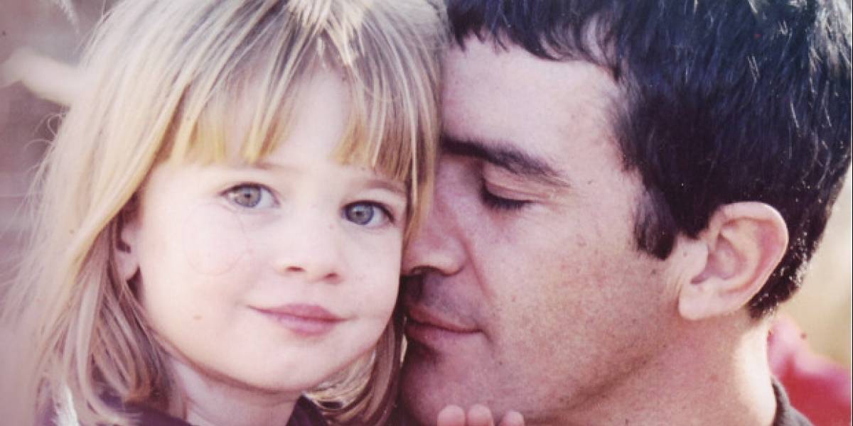 No creerás lo sensual que está la hija del actor Antonio Banderas (Fotos)