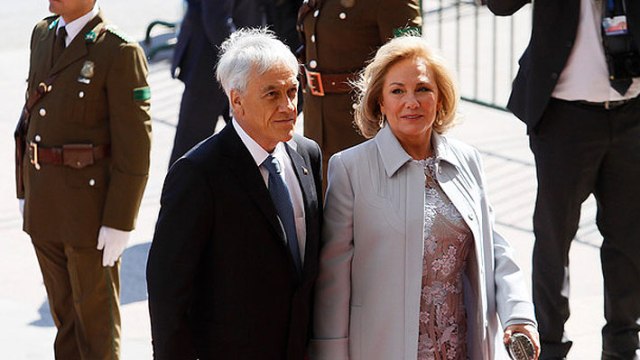 Piñera llega al Congreso con su esposa para asumir su segundo mandato 