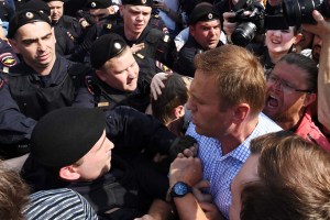 Liberan al opositor ruso Navalni detenido tras manifestación contra Putin