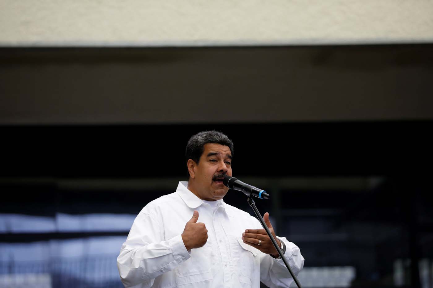 La descarga de Maduro contra una internauta que lo insultó en vivo (Video)