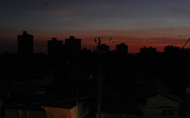 Sectores de Maracaibo llevan más de diez horas sin luz