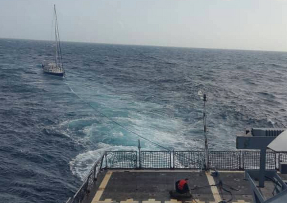 Foto: Rescatan un velero de EEUU con dos tripulantes cerca de La Orchila / La Verdad de Vargas 