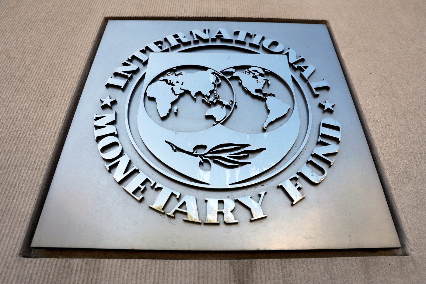 El FMI dio luz verde a enorme acuerdo stand-by para Argentina