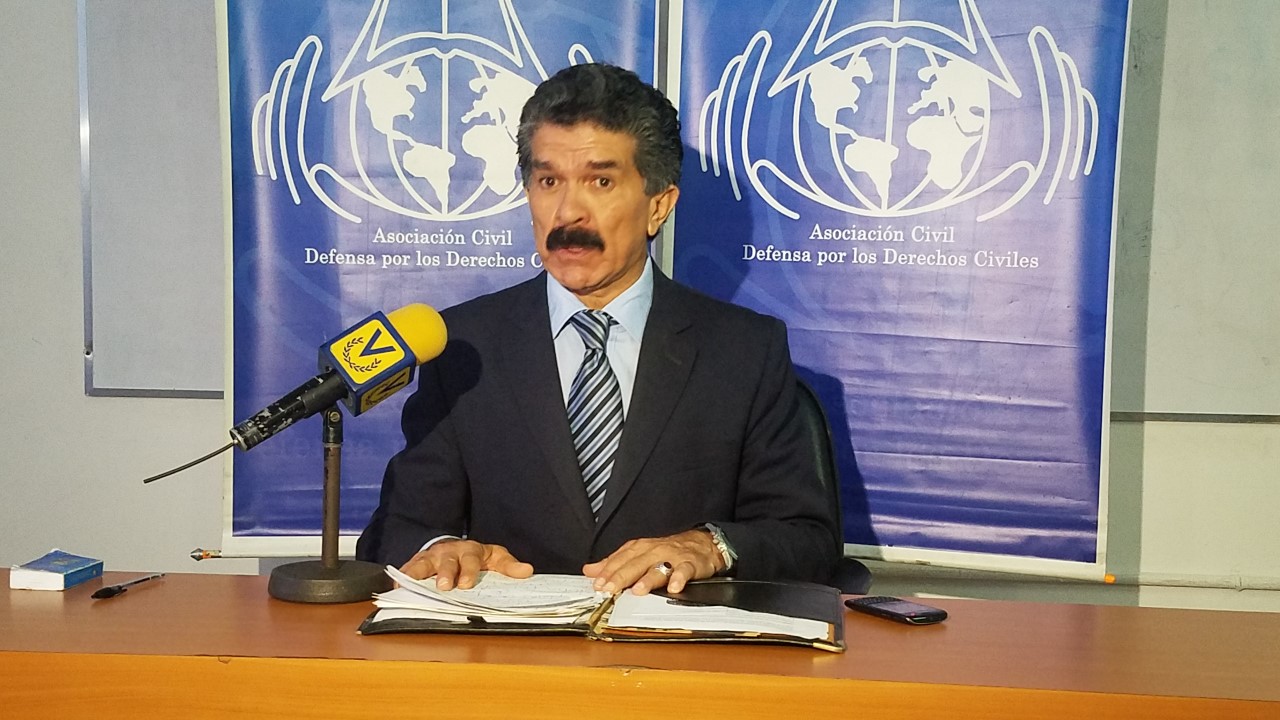 Rafael Narváez condenó trato de embajadores y cónsules venezolanos a emigrantes connacionales