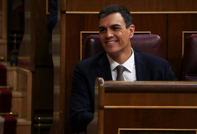 Spain's Socialist (PSOE) leader Pedro Sanchez listens to Spain's Prime Minister Mariano Rajoy (not pictured) during a motion of no confidence debate at Parliament in Madrid, Spain, May 31, 2018. REUTERS/Sergio Perez