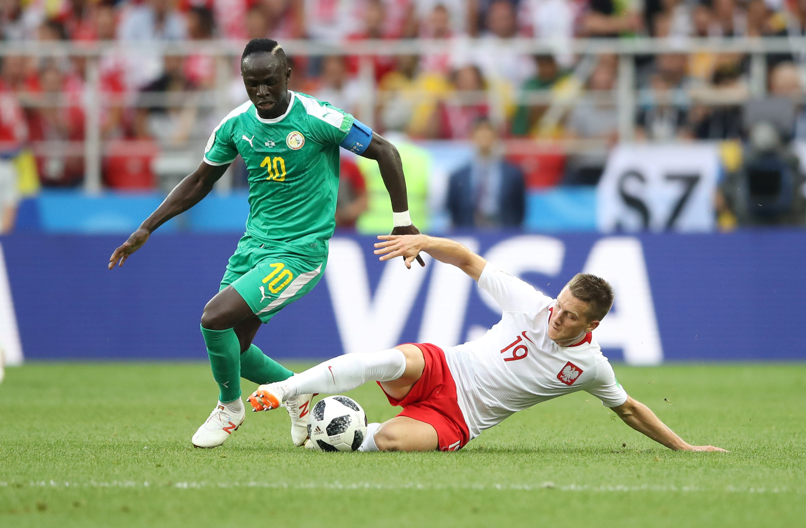 Mané salió del terreno lesionado a 12 días del Mundial de Qatar