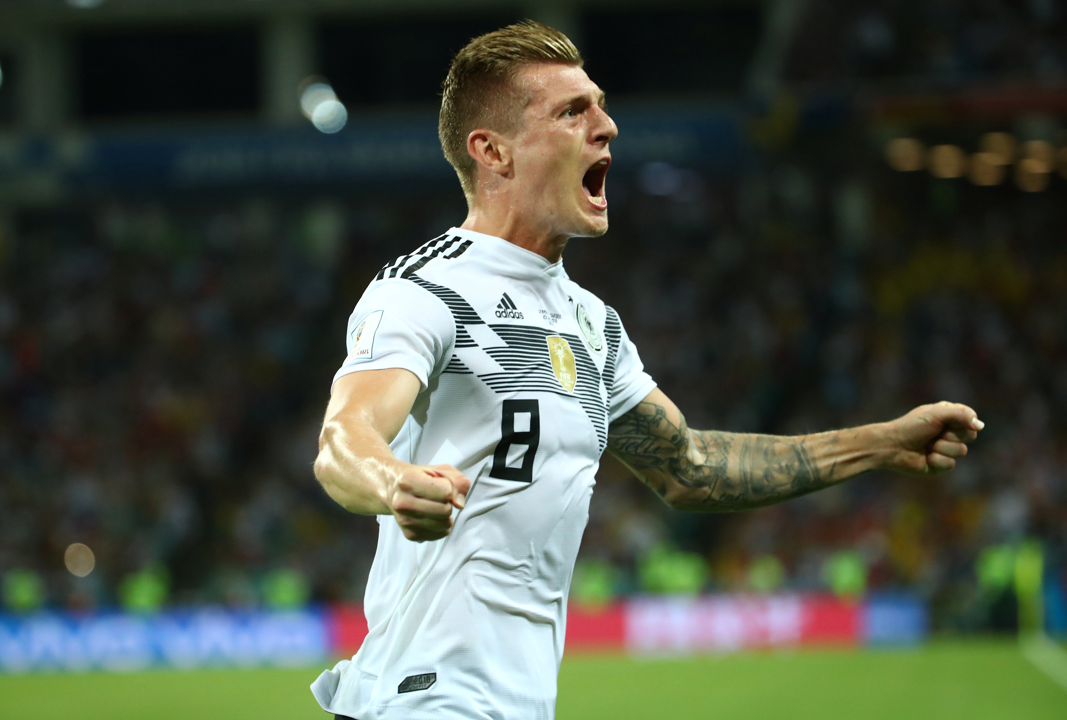 ¡DE INFARTO! Kroos se convierte en el héroe de una Alemania que se niega a morir