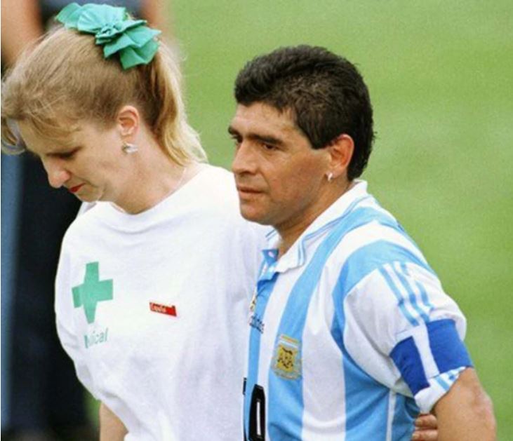 Para el recuerdo: La “viuda blanca” y el día en que a Maradona le “cortaron las piernas”