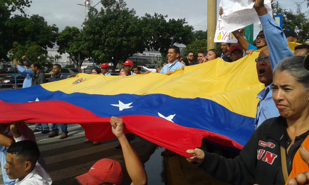 Protesta de trabajadores de Corpoelec-Lara: Motta Domínguez nos mata de hambre #25Jun