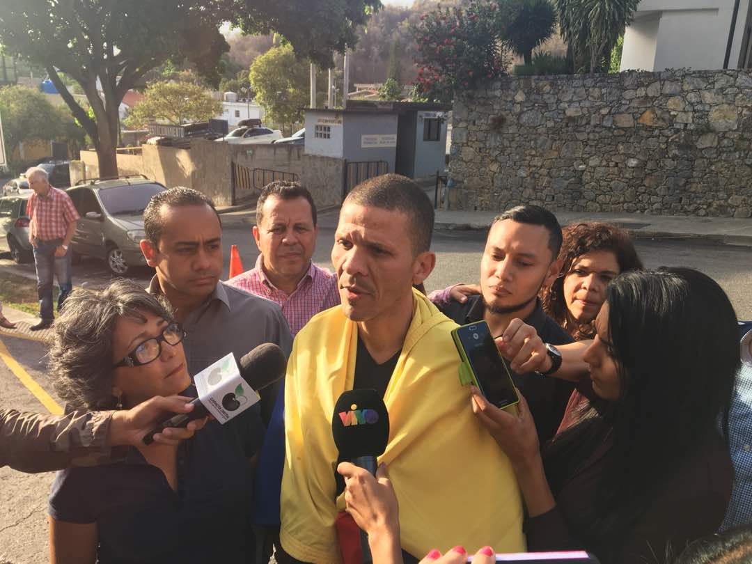 Gilber Caro ingresa al Urológico San Román por grave estado de salud este #3Jun (Video)