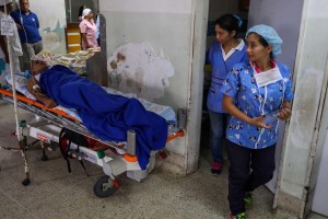 ¿Por qué Venezuela se ha quedado sin medicinas?