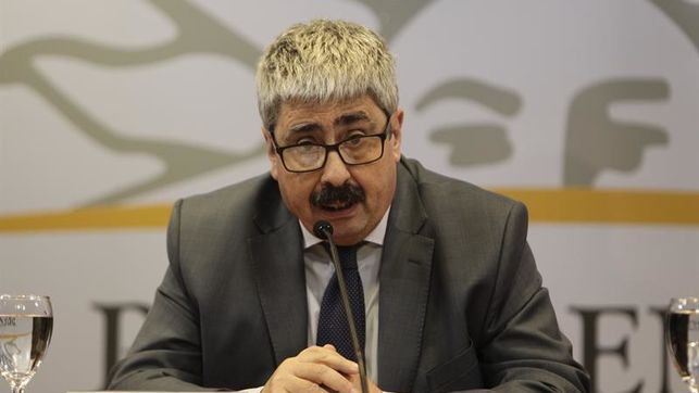 Uruguay dice que no discute política exterior en Twitter tras reclamo de HRW por situación en Venezuela
