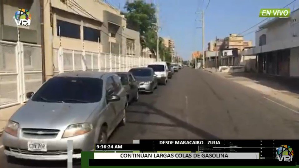 Zulianos esperan hasta cuatro horas para surtir gasolina #20Jul (video)