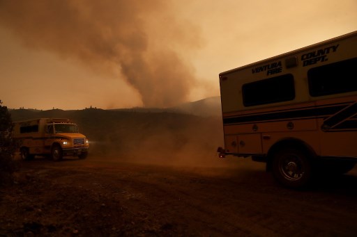 Nueva muerte eleva a 10 el total de fallecidos en incendios en California (Fotos)