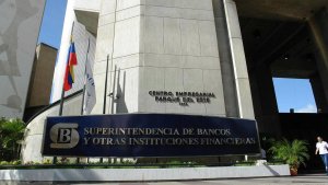 Sudeban suspendió temporalmente transferencias y pagos a través de cuentas en divisas