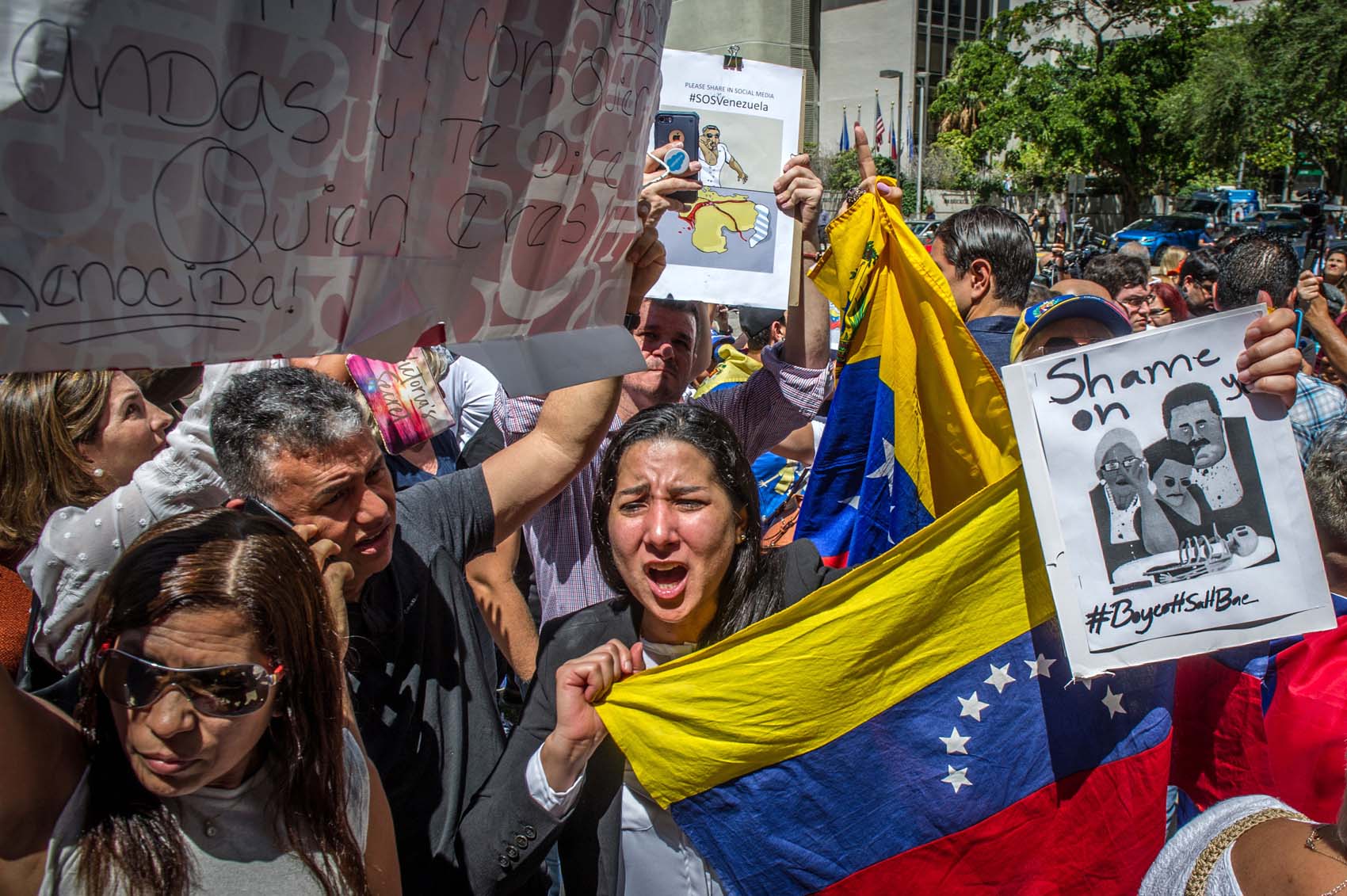 Guaidó pide a venezolanos en el exterior salir a protestar este #16Nov