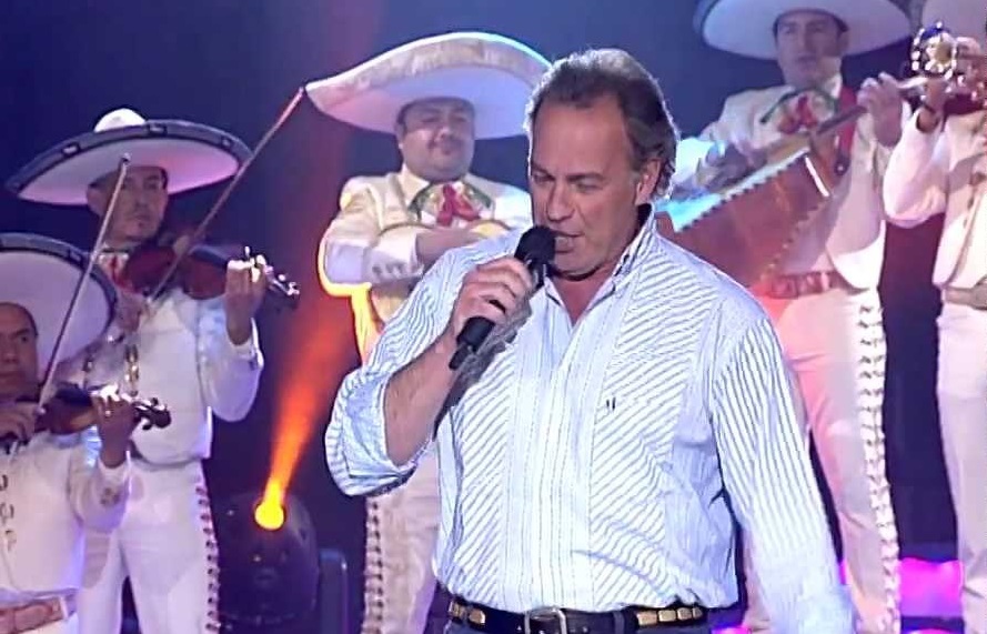 Bertín Osborne regresa a los escenarios “En Intimo y con Mariachi”