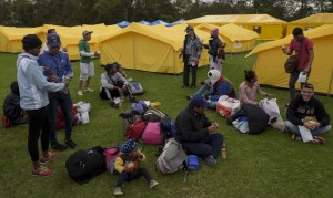 Colombia expulsa a 15 venezolanos que protagonizaron disturbios en campamento humanitario