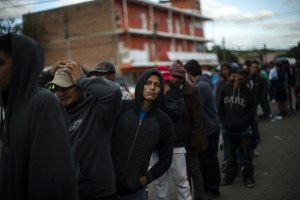 Los 42 inmigrantes detenidos en la frontera de EEUU no afrontarán cargos