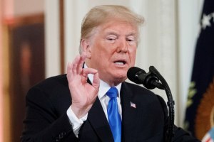 Trump ve “buenas opciones” de llegar a un acuerdo comercial con China